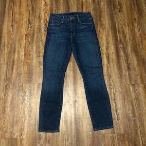 Mother Jeans Women's 25 The Looker Crop in Switch it Up Wash Designer Denim